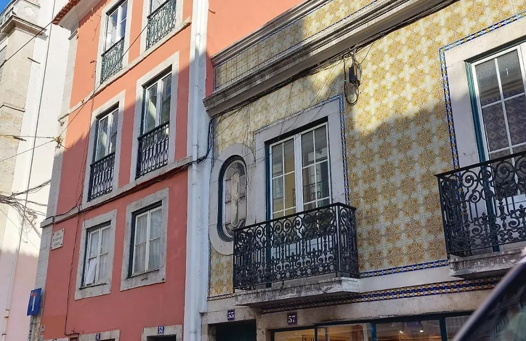 Apartment In The Heart Of Lisbon-1