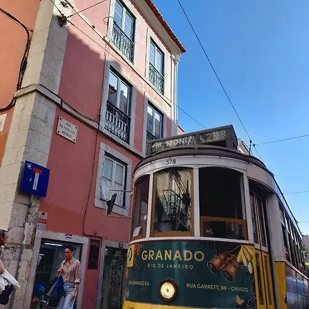 Apartment In The Heart Of Lisbon-3